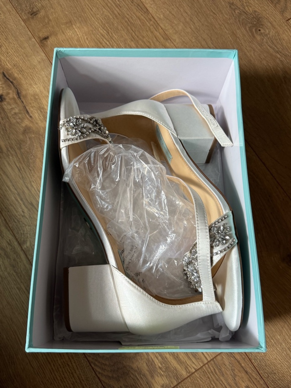 Betsey Johnson NWT White embellished Block Heel